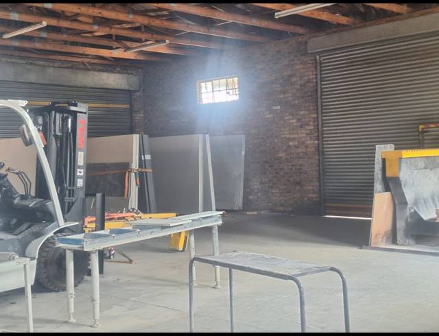 380M² WAREHOUSE TO LET IN NELSPRUIT INDUSTRIAL